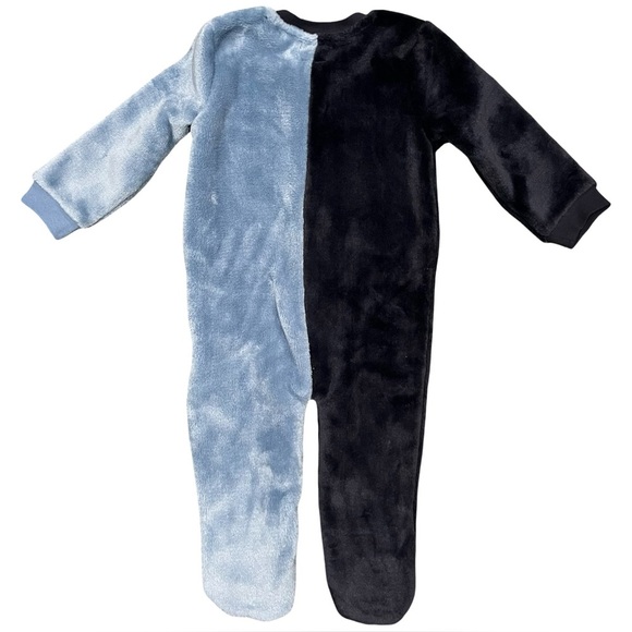 NWT GUESS Two-Tone Baby Blue and Navy Footie Outfit size 12m - Picture 2 of 6